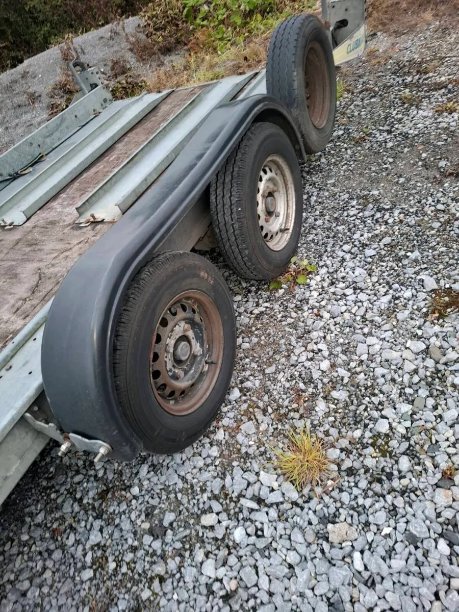 Brian James car transporter - Image 2