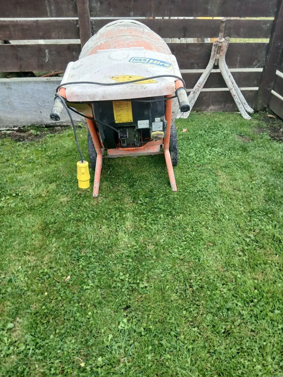 Cement Mixer Belle - Image 3