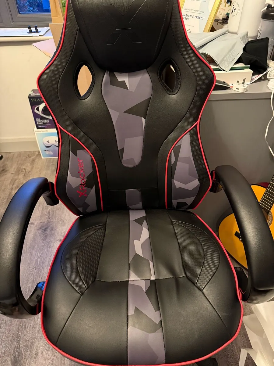 Gaming chair - Image 1