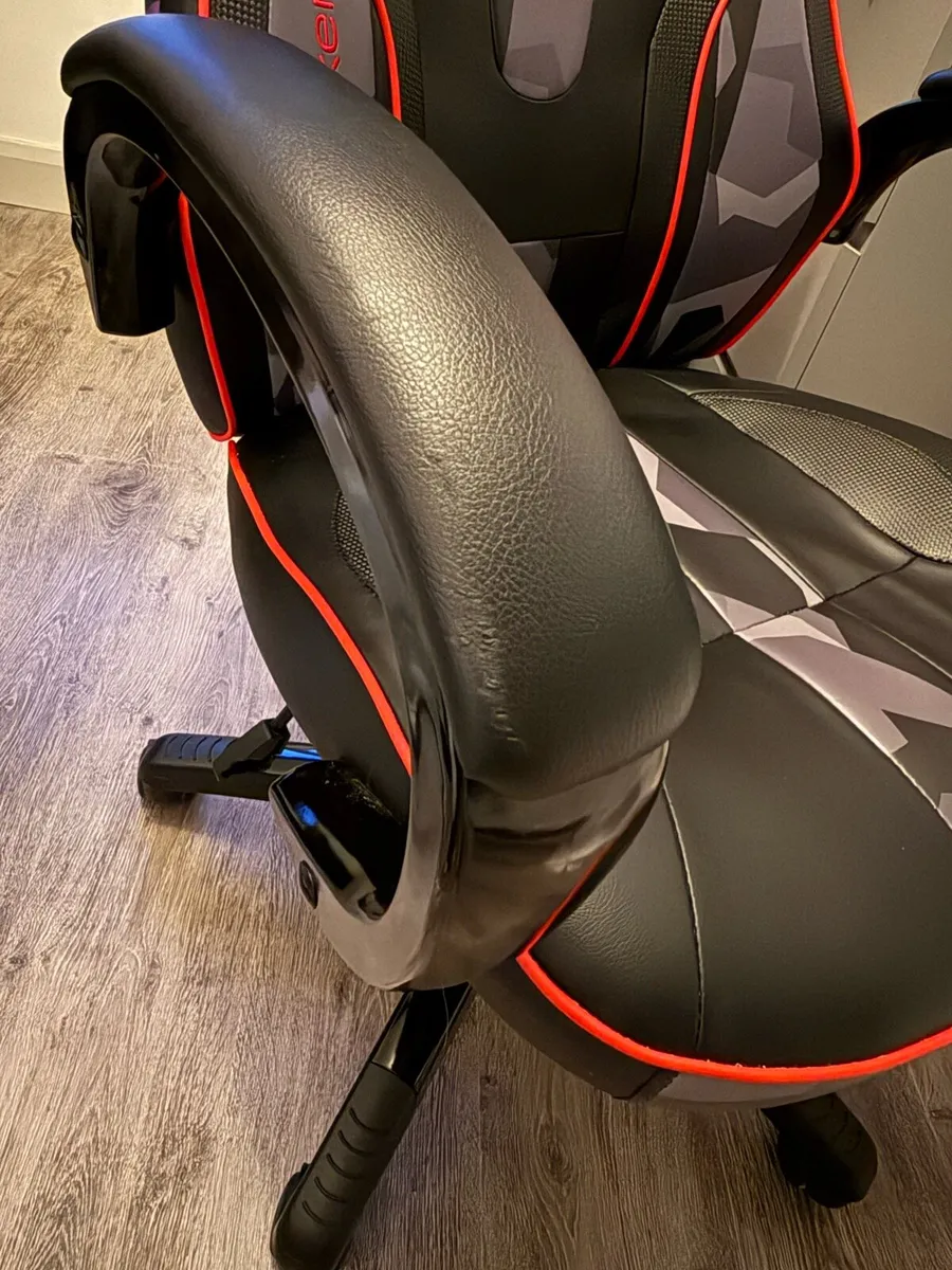 Gaming chair - Image 3
