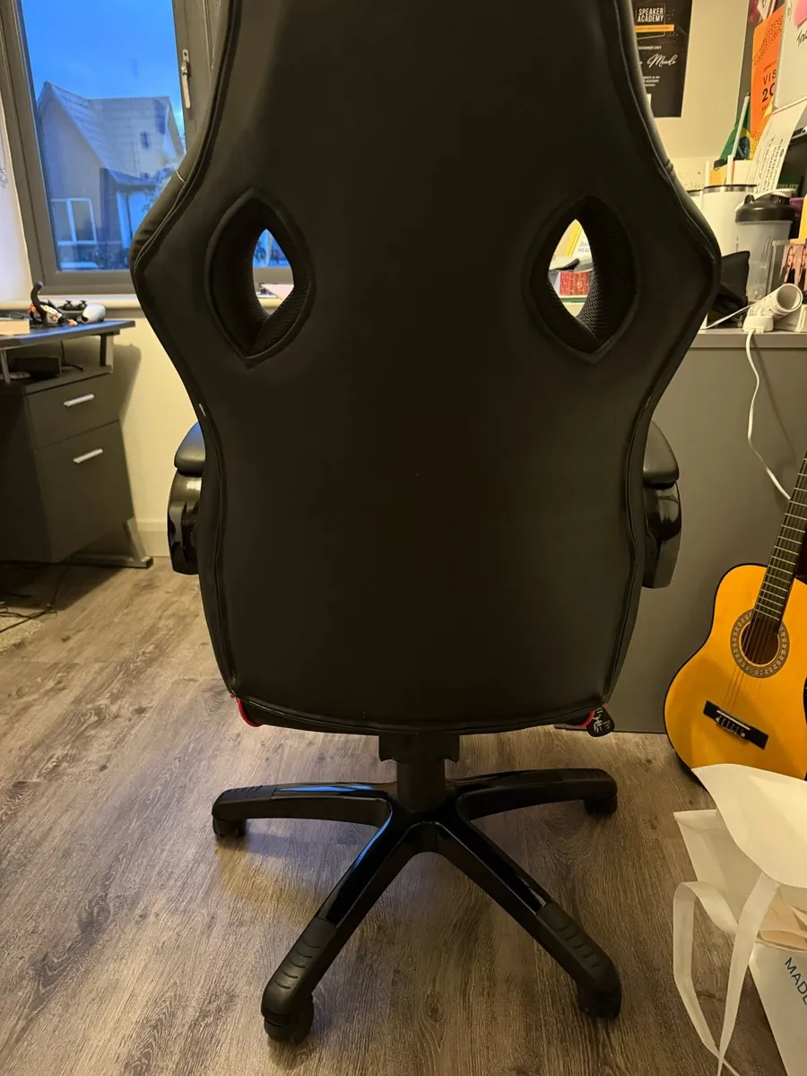Gaming chair - Image 4