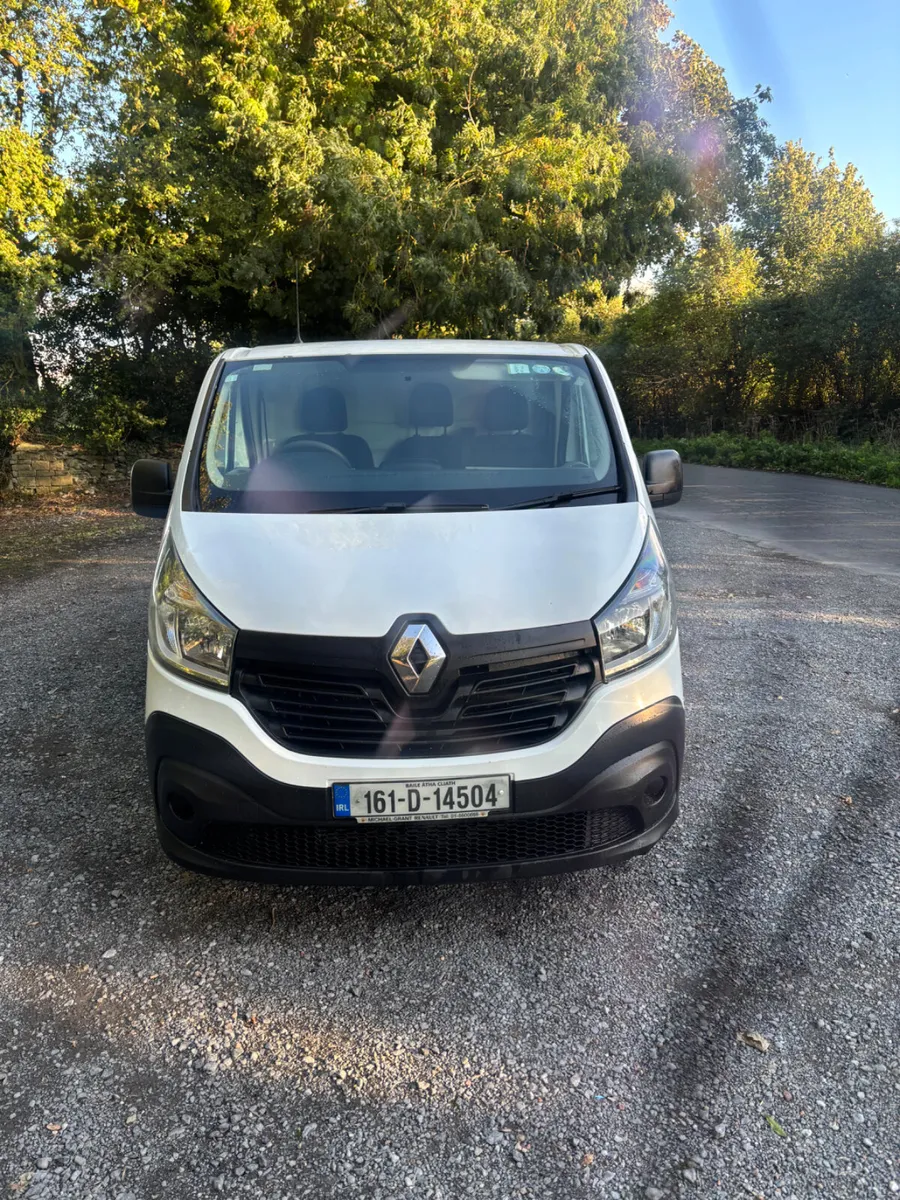Renault Trafic lwb Service and Doe - Image 2