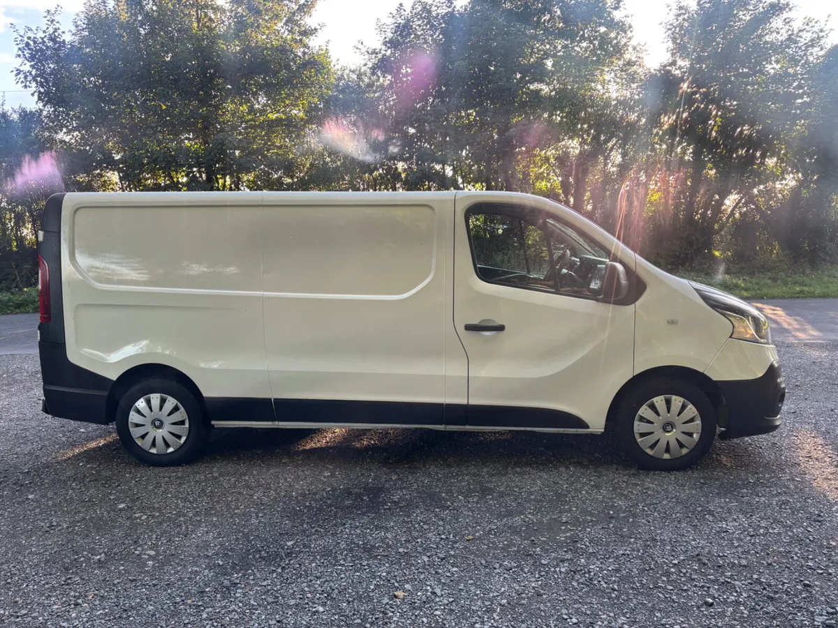 Renault Trafic lwb Service and Doe - Image 3