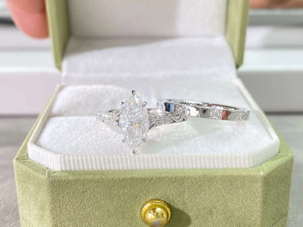 14K White Gold Moissanite ring - Image 3