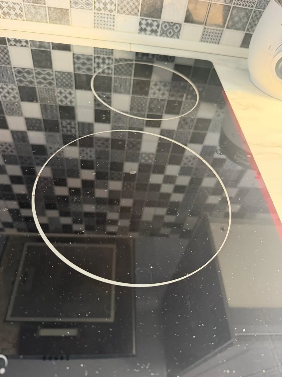 Ceramic hob - Image 2