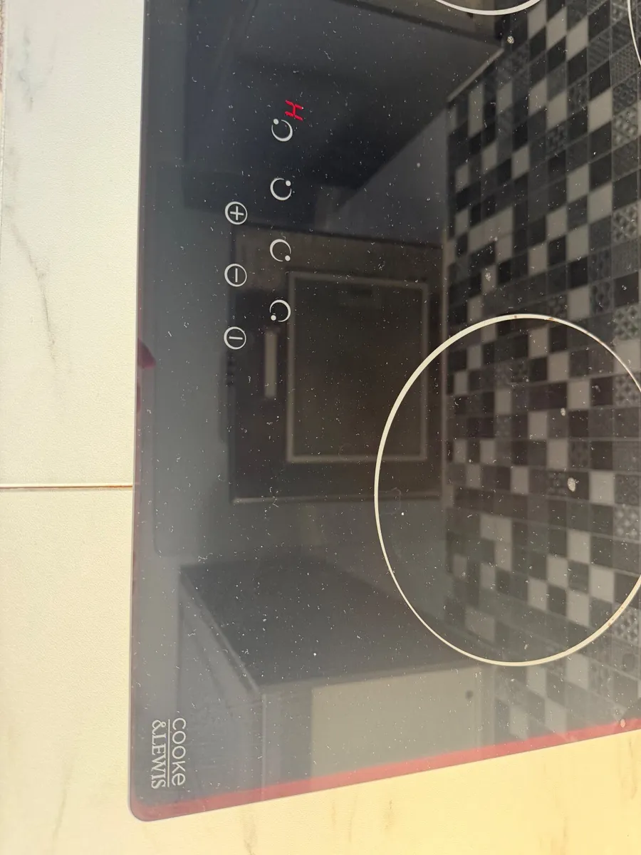 Ceramic hob - Image 4