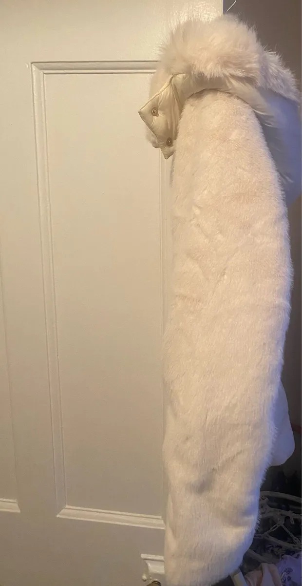 Brand new River Island coat - Never worn - Image 3