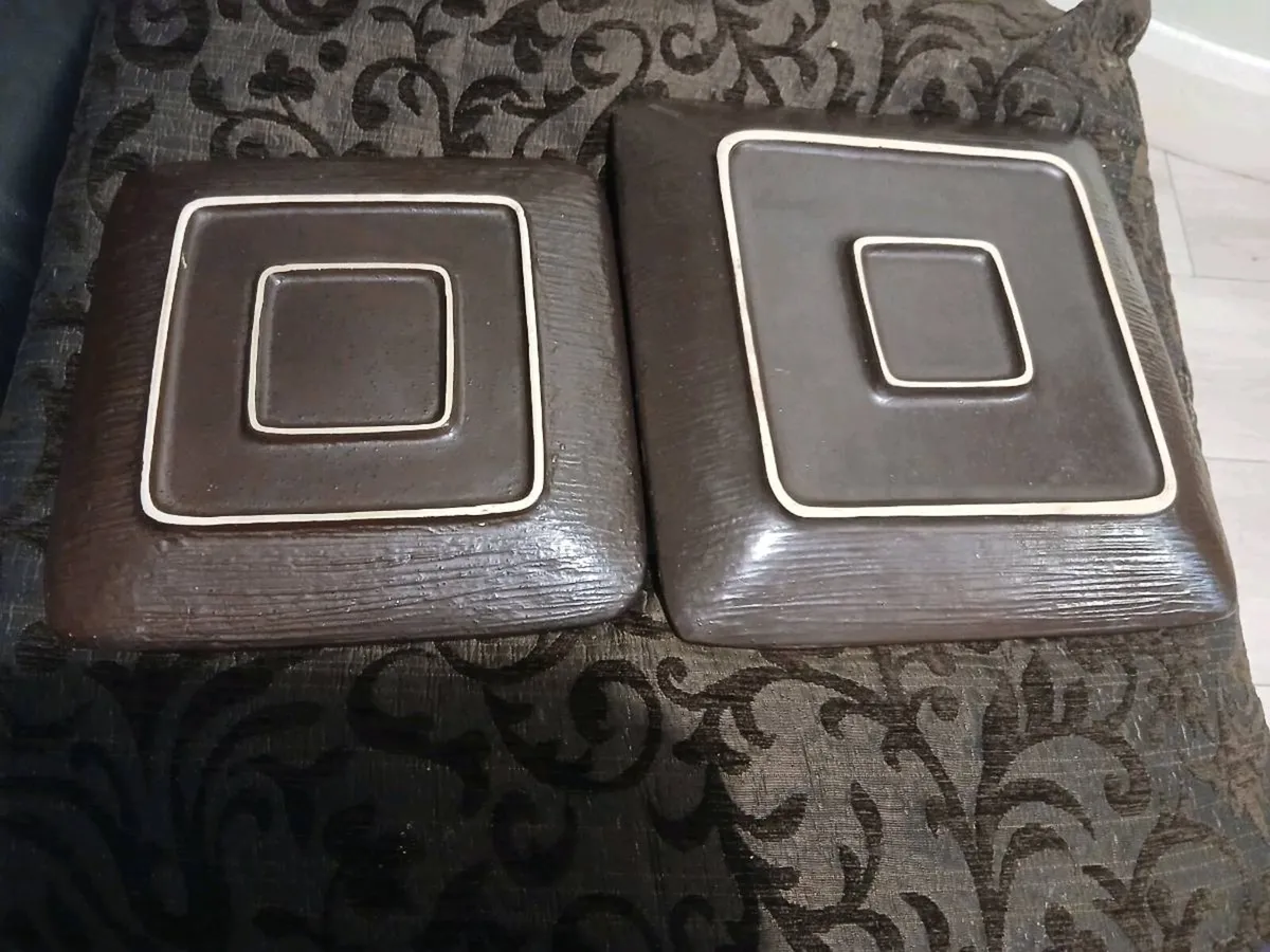 6 Square Dinner Plates + 3 side plates - Image 2