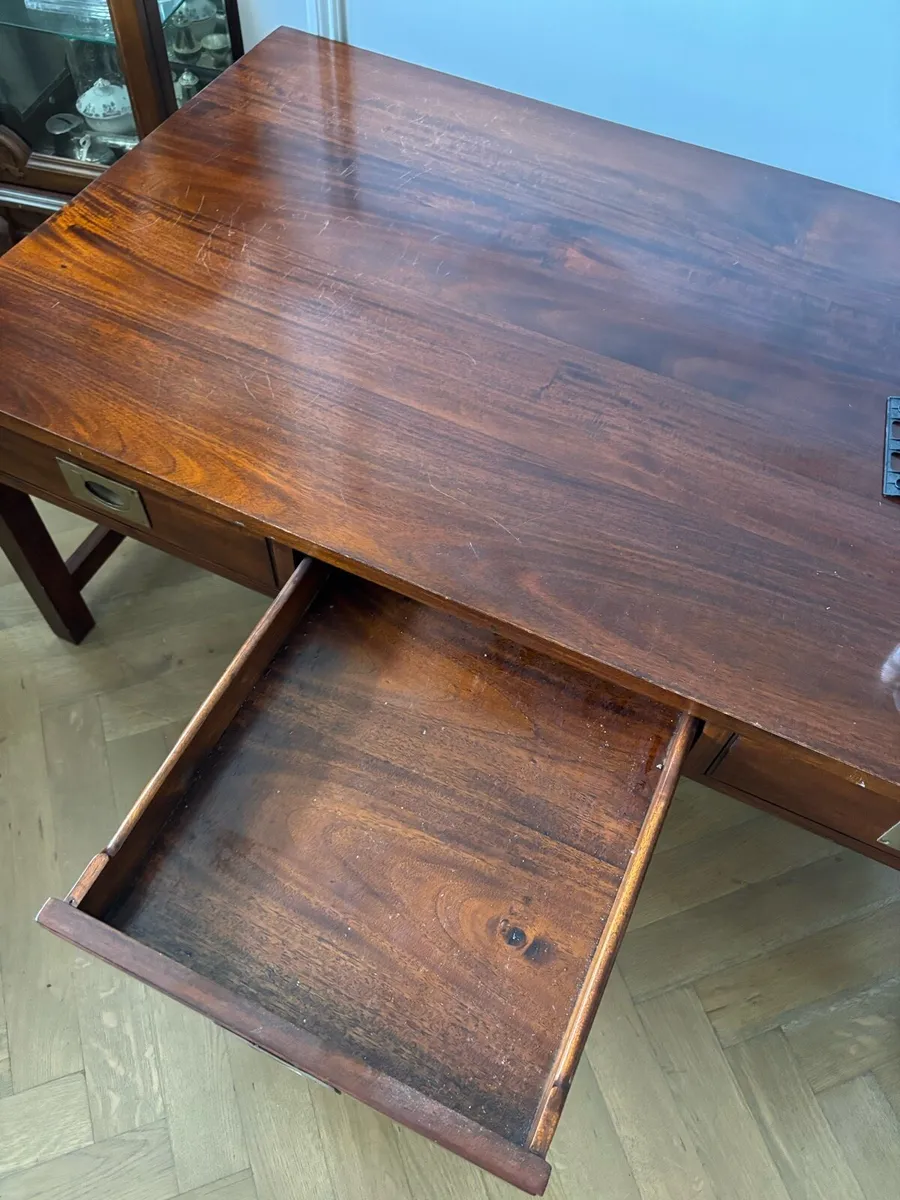 Large Mahogany and Brass Coffee Table - Image 4