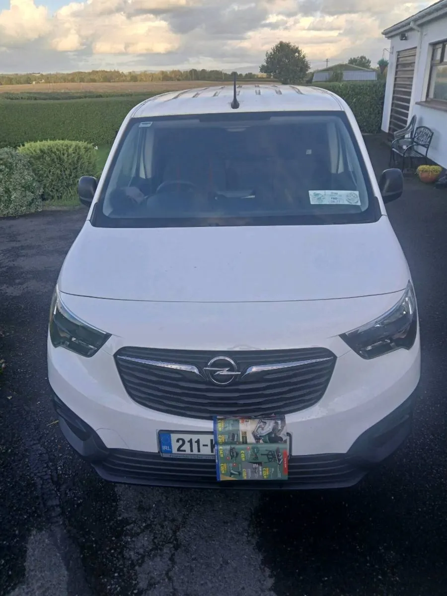 Opel combo van 3 seater - Image 3