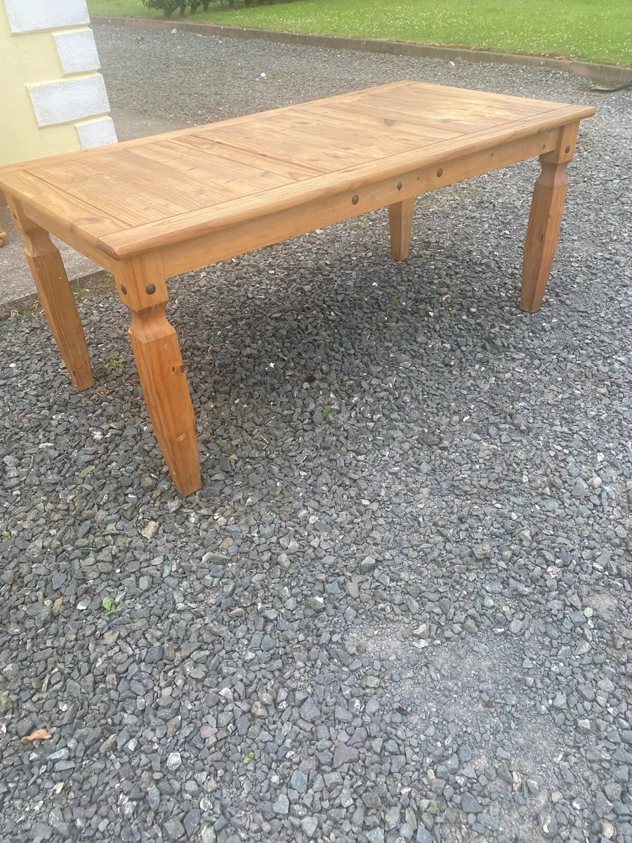 Kitchen table - Image 2