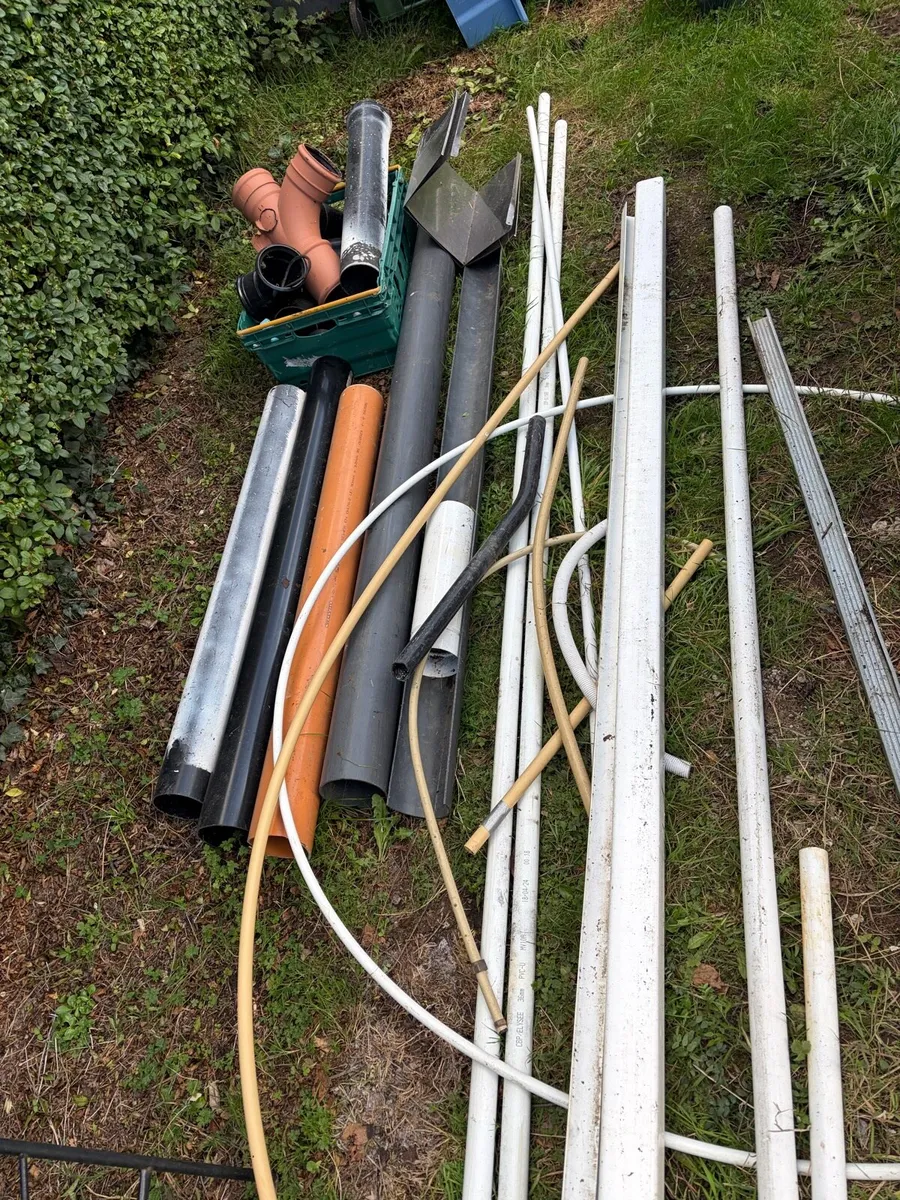 renovation left over pipes €10 bundle - Image 1