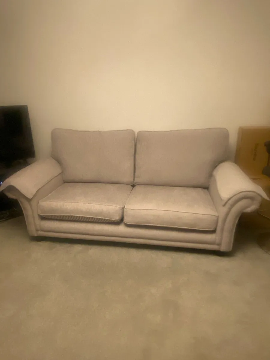 3 seater and 2 seater couch - Image 4