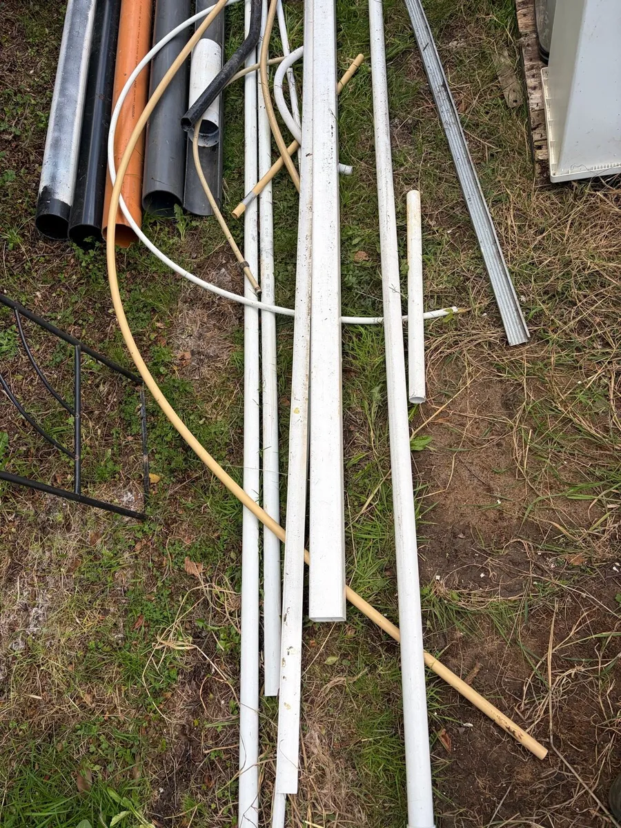 renovation left over pipes €10 bundle - Image 2