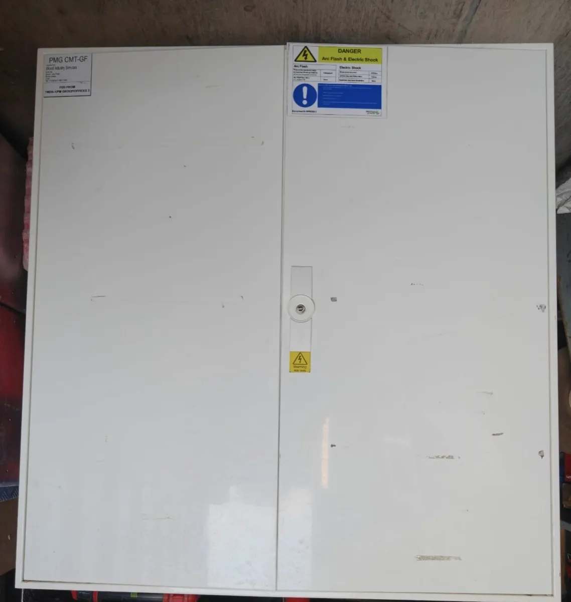 Elelectrical fuse board - Image 2