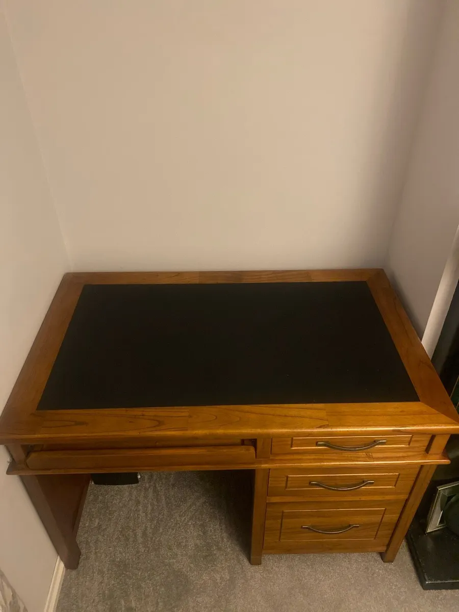 Office desk - Image 3