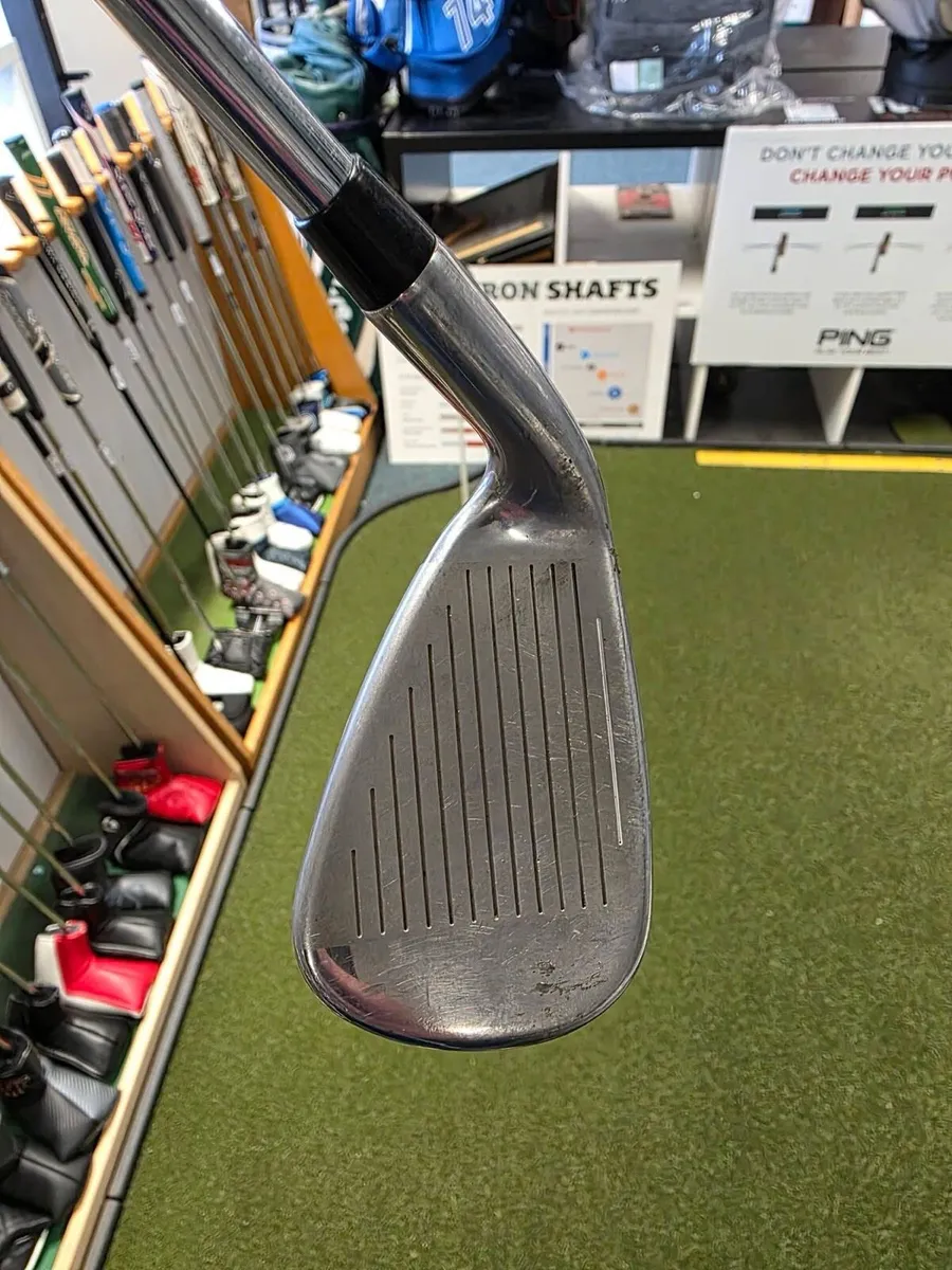 Cobra Fly XL Irons - Image 4