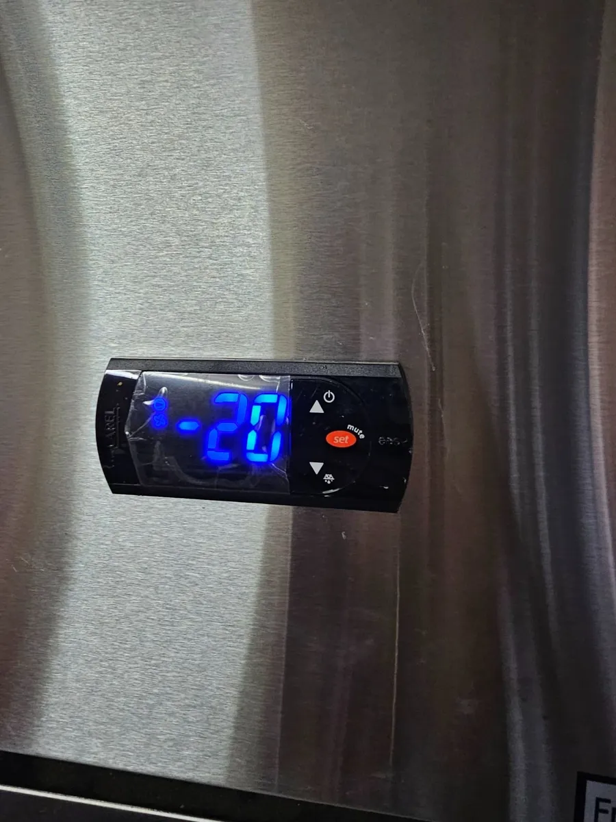 Atosa Commercial Freezer - 450 L - Image 3