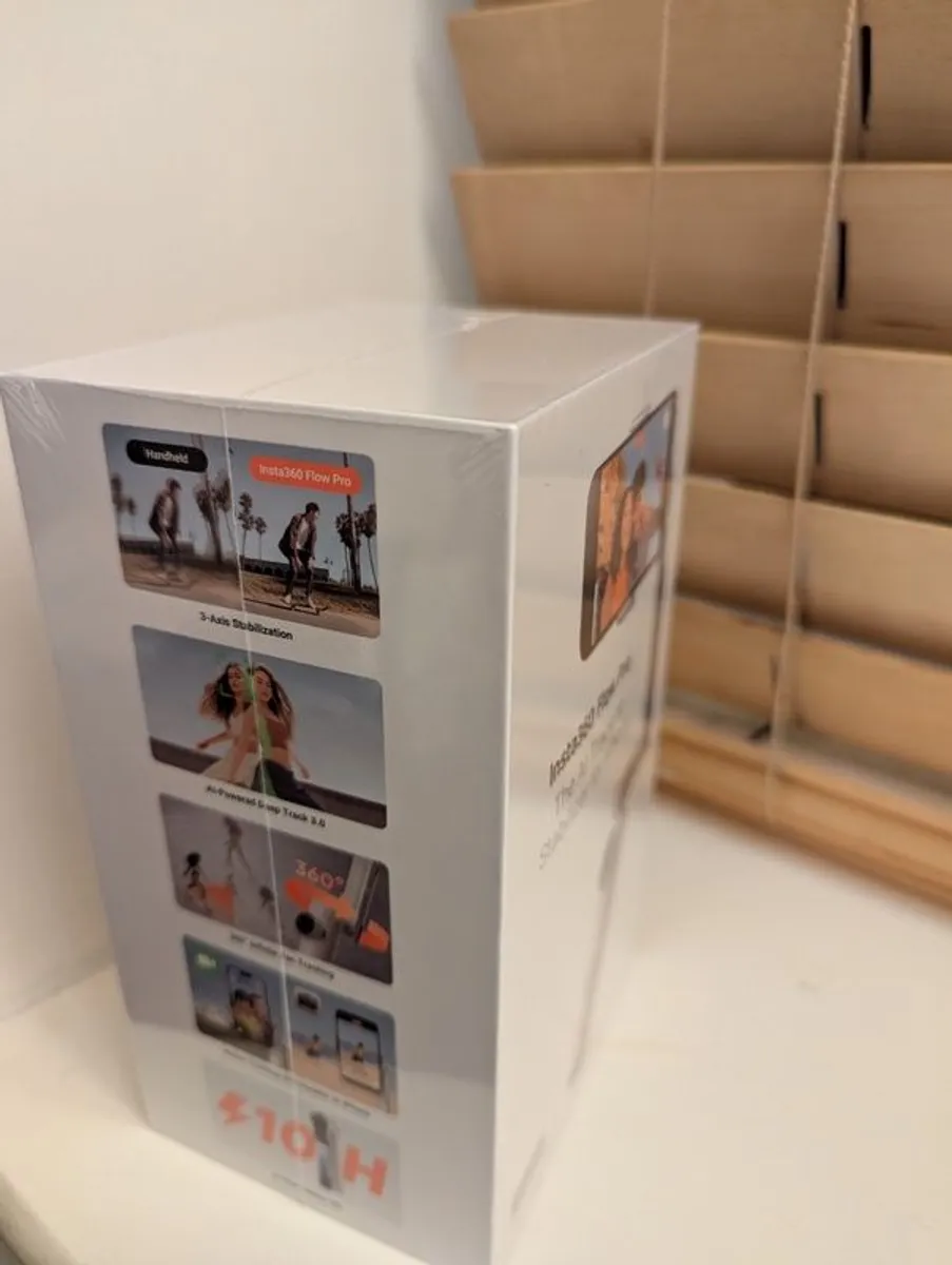 Insta360 Flow Pro_Brand New & Sealed - Image 4