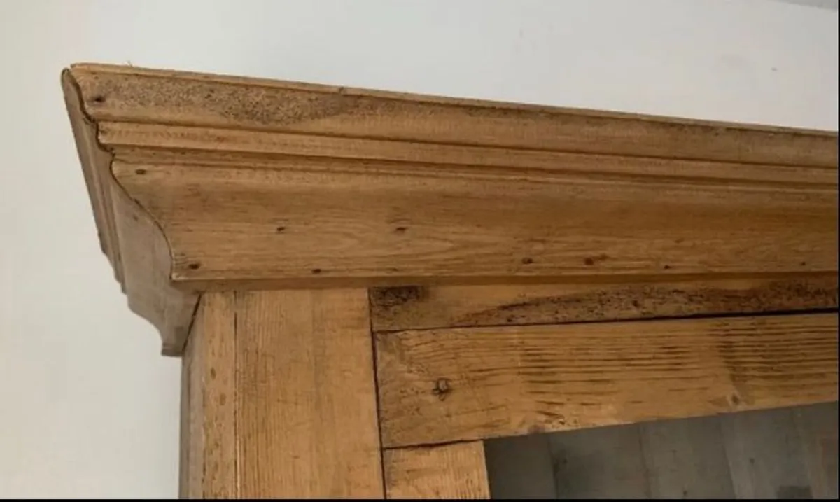 Old Irish Antique Pine Dresser - Image 3