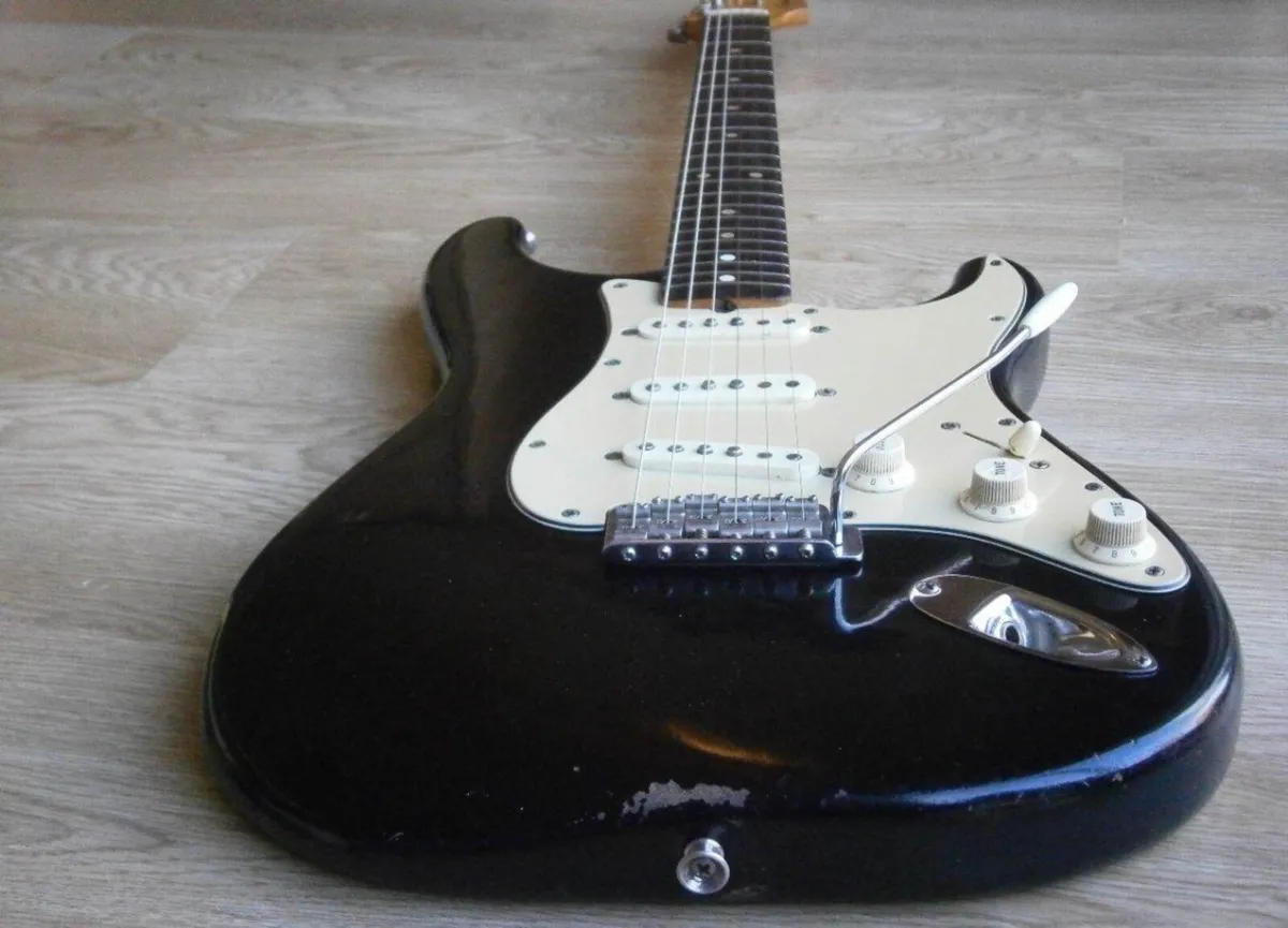1963 Fender Stratocaster 1 thousand pounds - Image 3