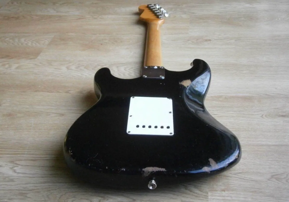 1963 Fender Stratocaster 1 thousand pounds - Image 4