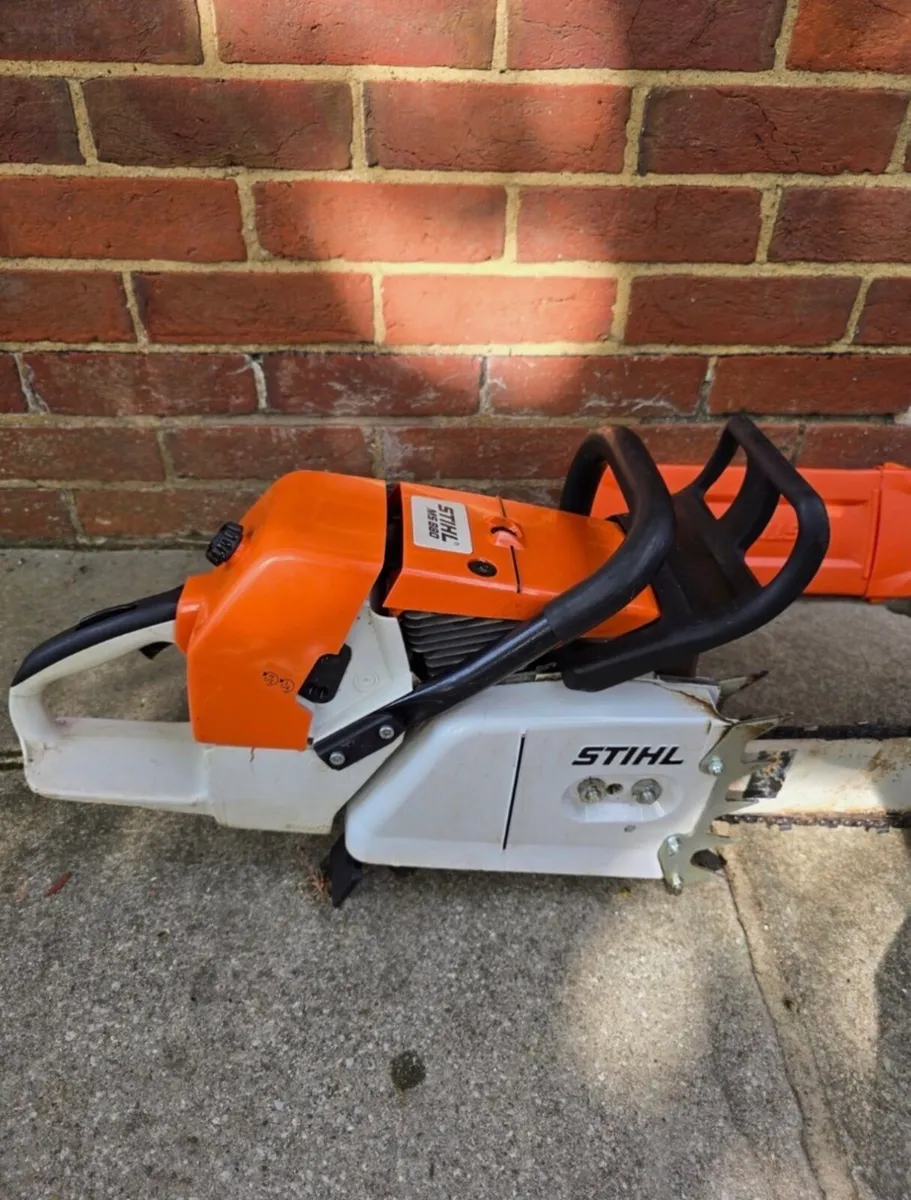 Stihl MS880 chainsaw - Image 3