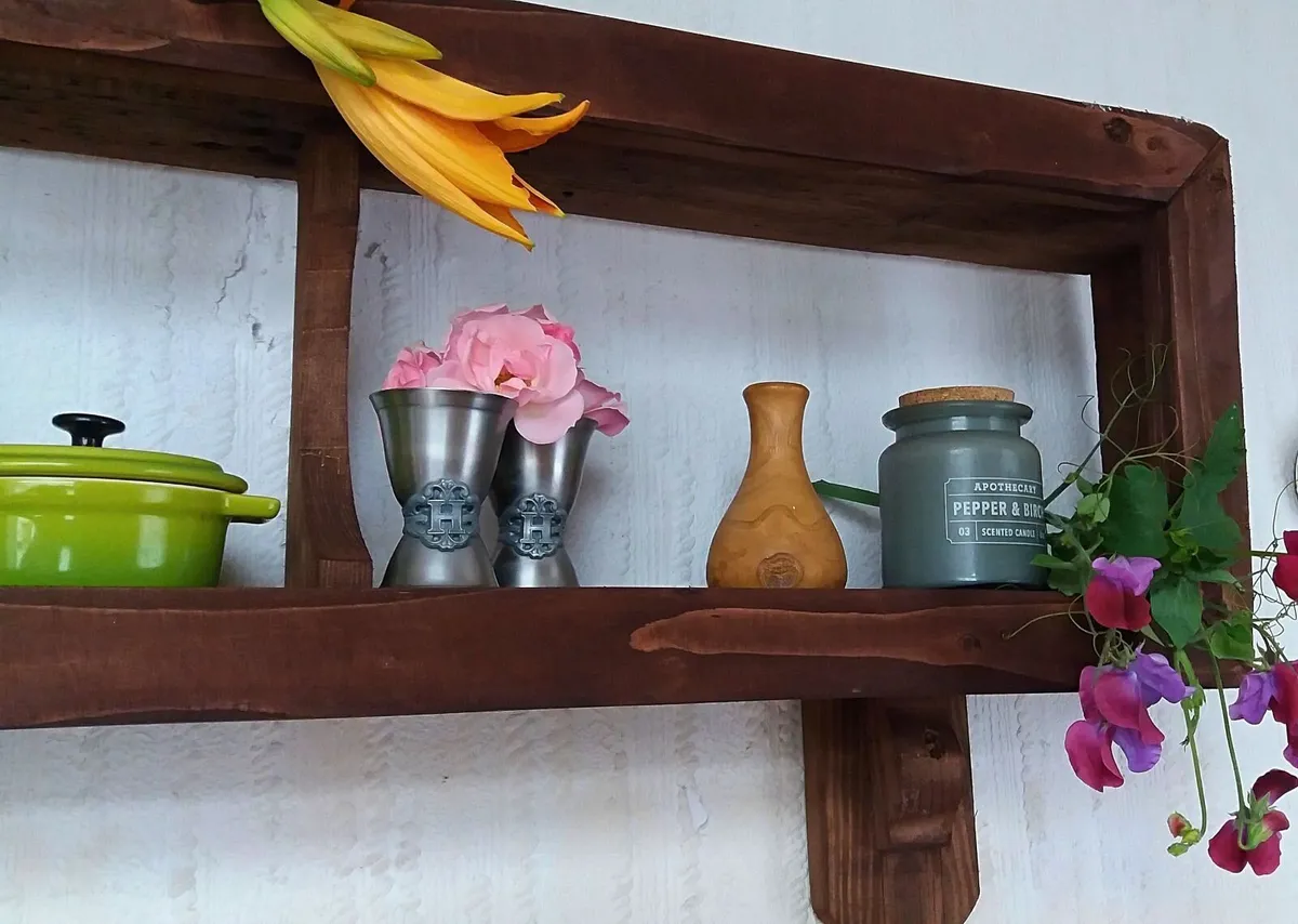 Rustic cubby floating shelf display / storage - Image 3