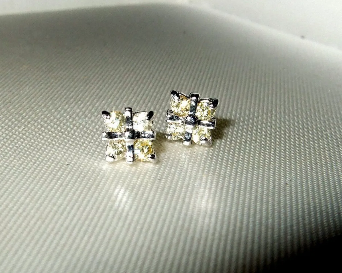 Vintage Hallmarked  Silver & Sapphire Earrings - Image 4