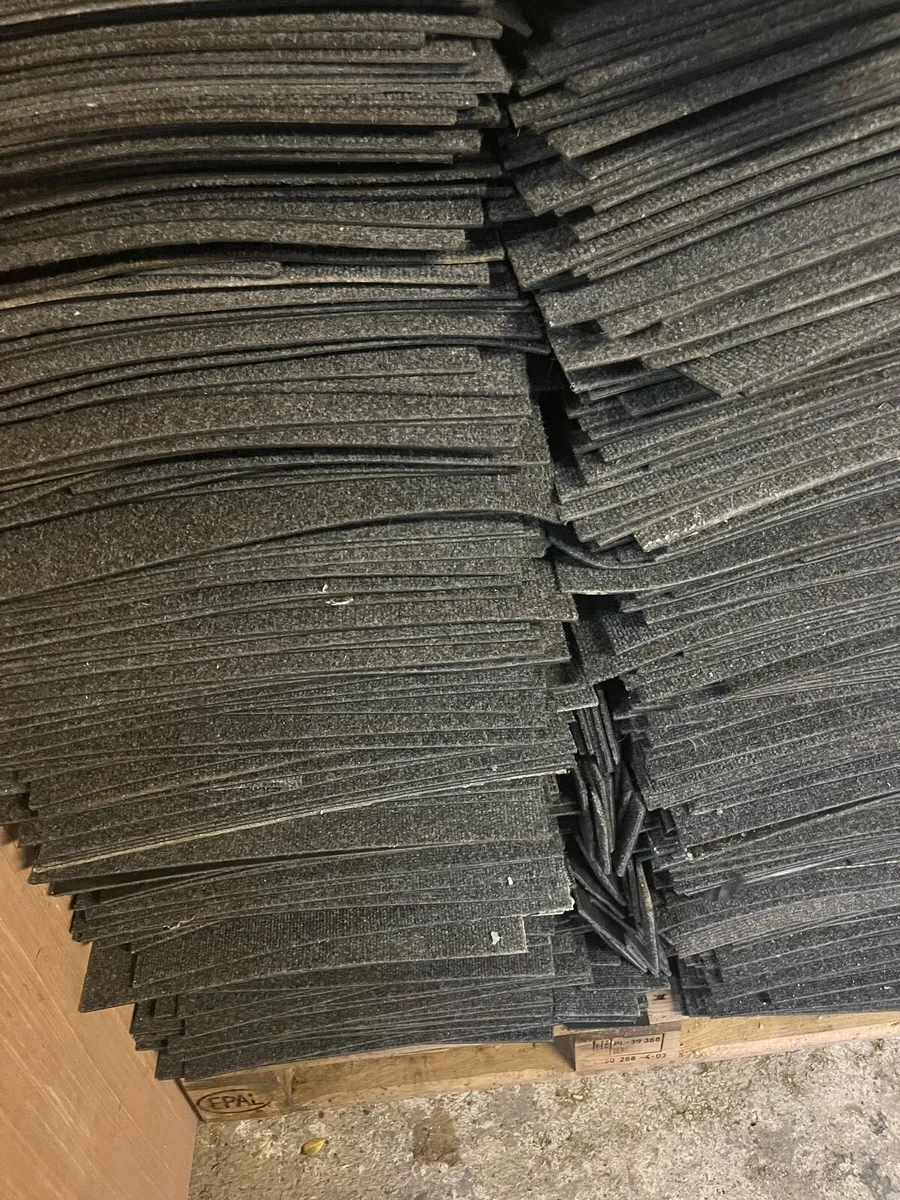 Carpet tiles - Image 1