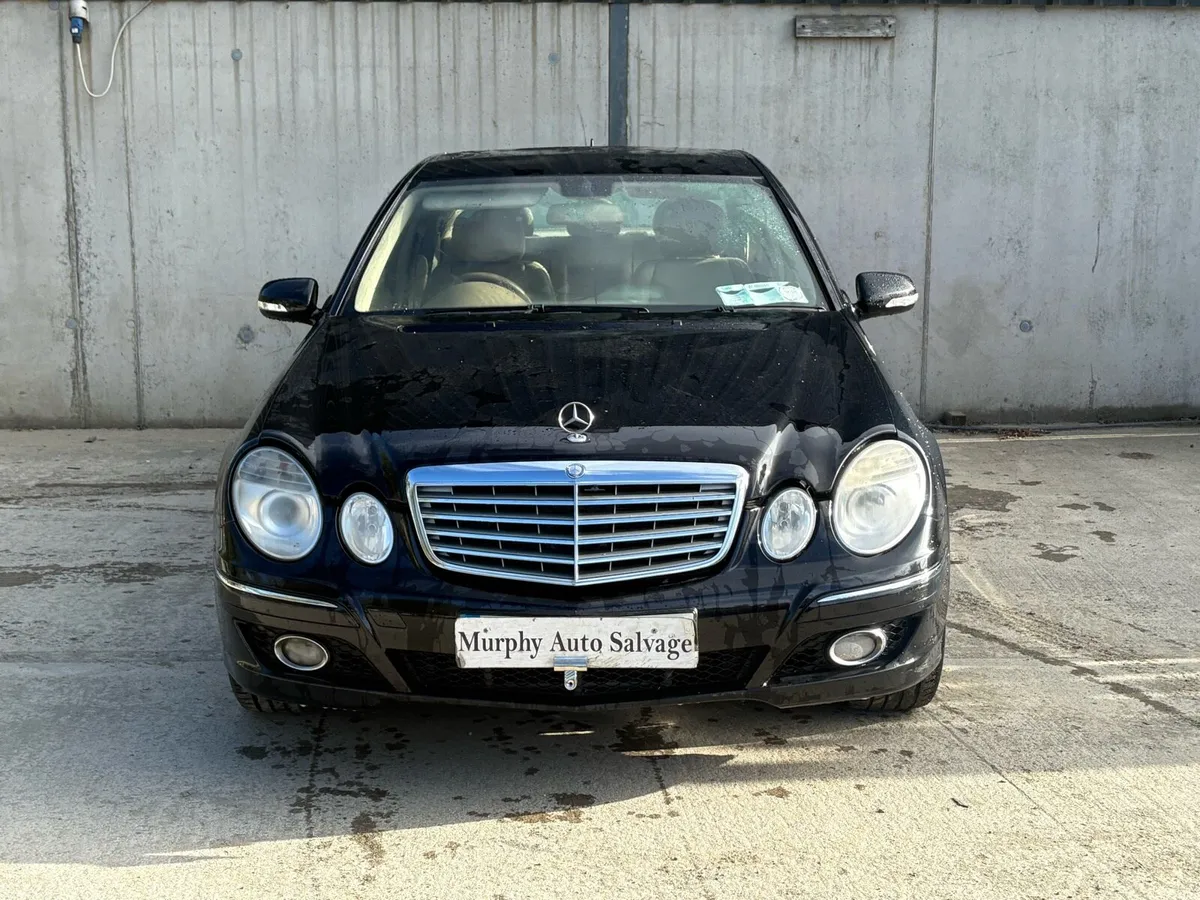 2008 Mercedes E200 parts - Image 1