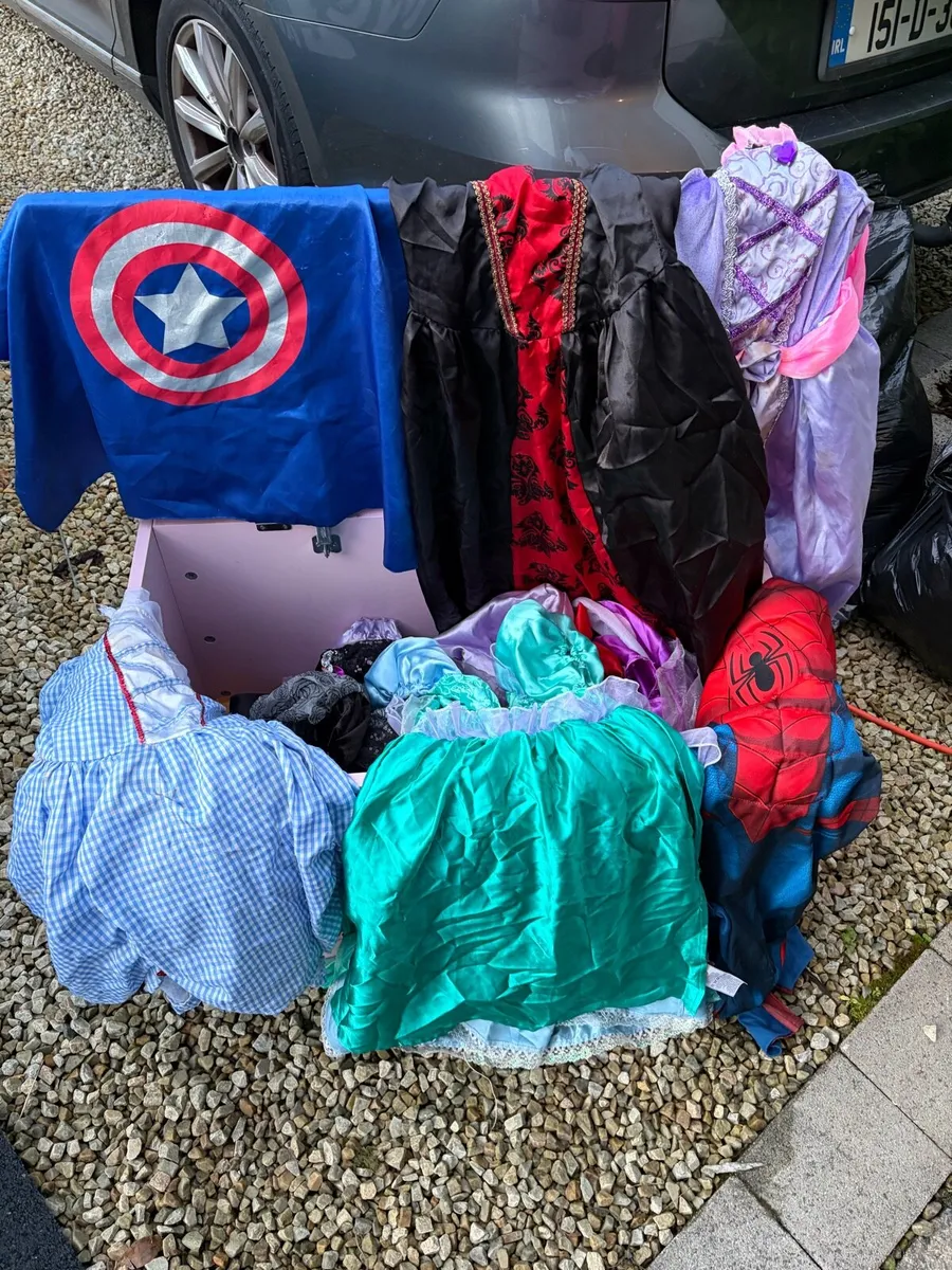 Dressing up box with 17 costumes - Image 1