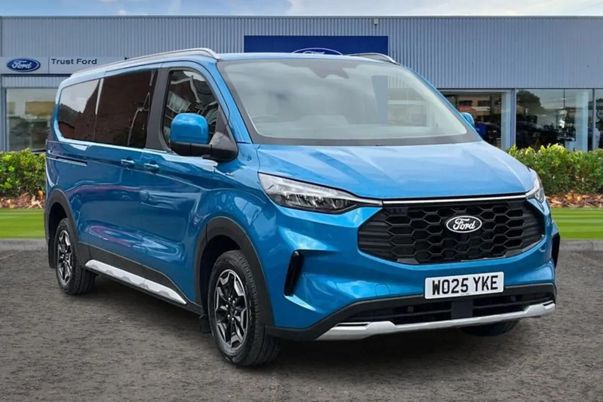 Ford Tourneo Custom 320 L2  FWD 2.0 EcoBlue 170ps - Image 1