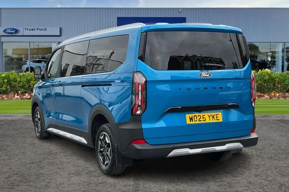 Ford Tourneo Custom 320 L2  FWD 2.0 EcoBlue 170ps - Image 2