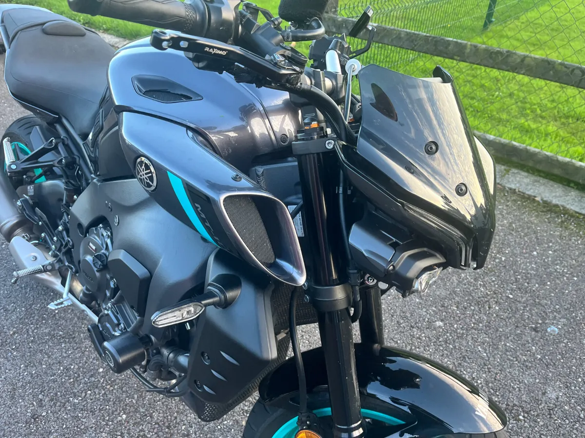 2024 Yamaha MT 10 - Image 3