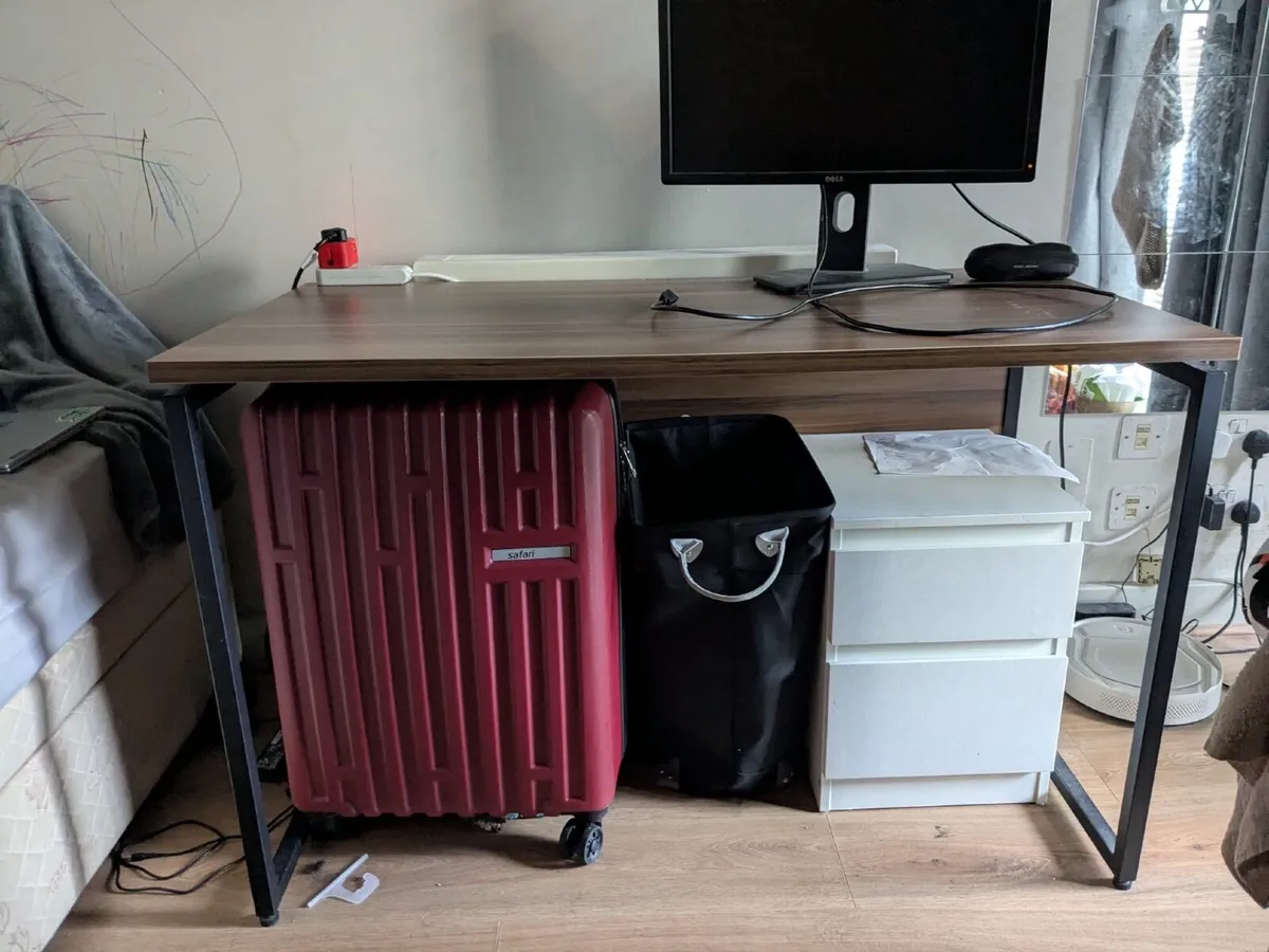 Computer Table - Image 4
