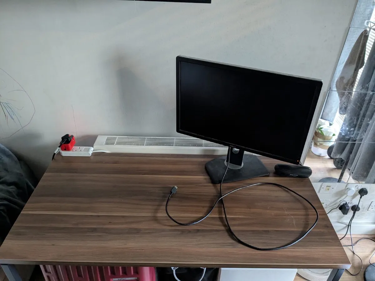 Computer Table - Image 2