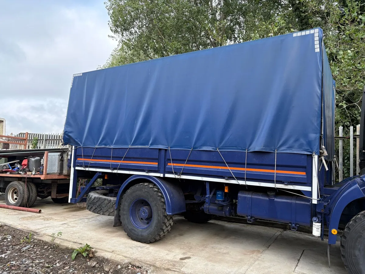 Truck body double drop side military - Image 1