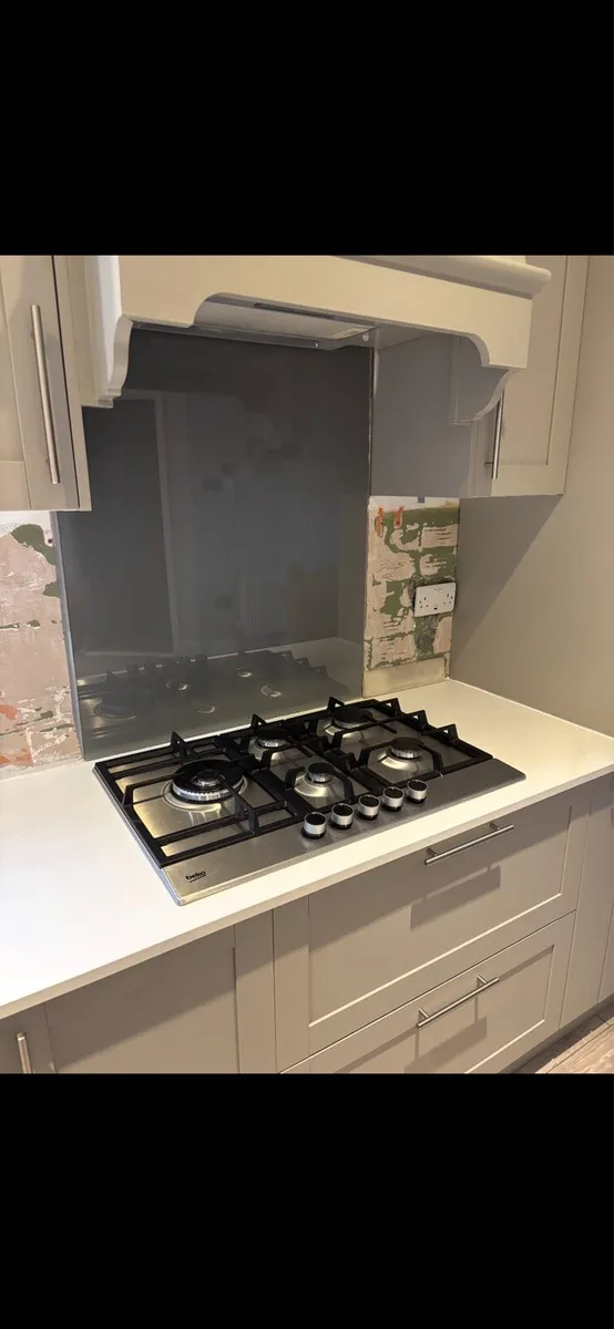 Splashback - Image 2