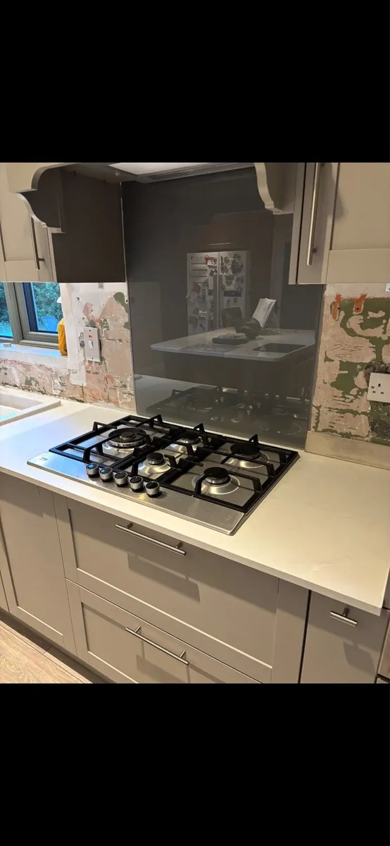 Splashback - Image 3