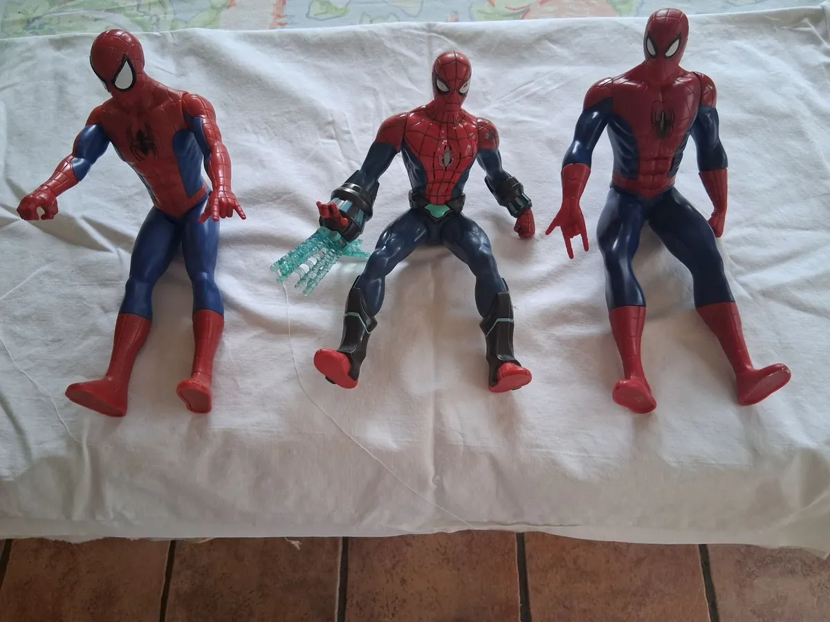 Spiderman figures - Image 1