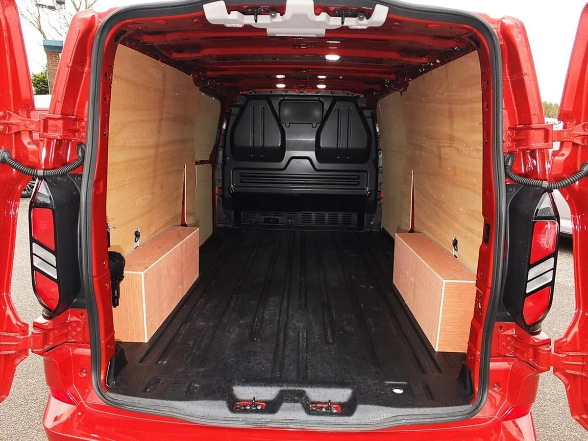 2024 Ford Transit Custom Panel Van - Image 4