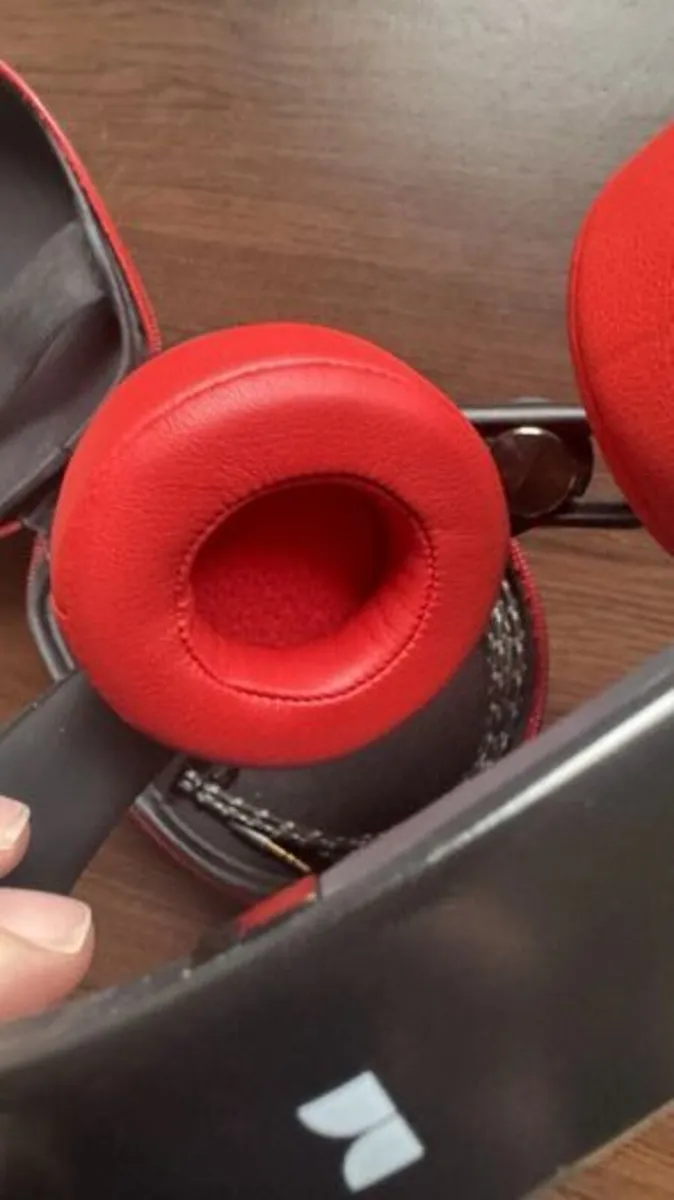 Beats Mixr Dr Dre Monster Headphones Black/Red - Image 2