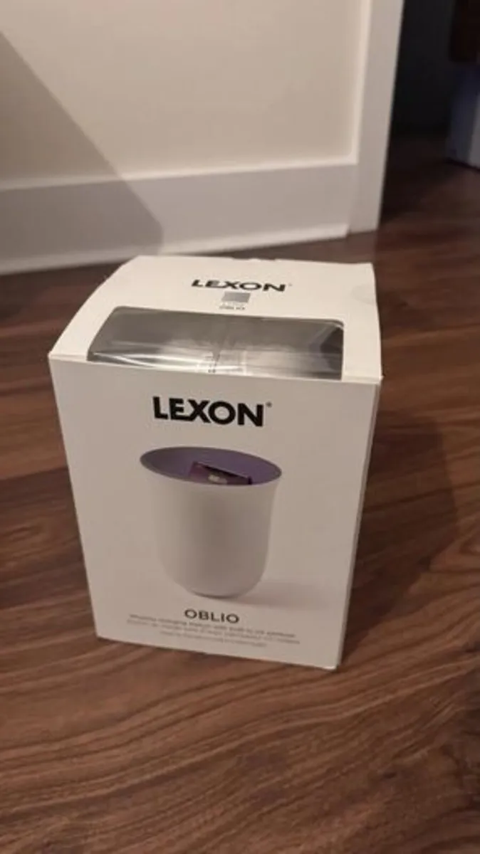 Lexon OBLIO Wireless Charger and UV Sanitizer