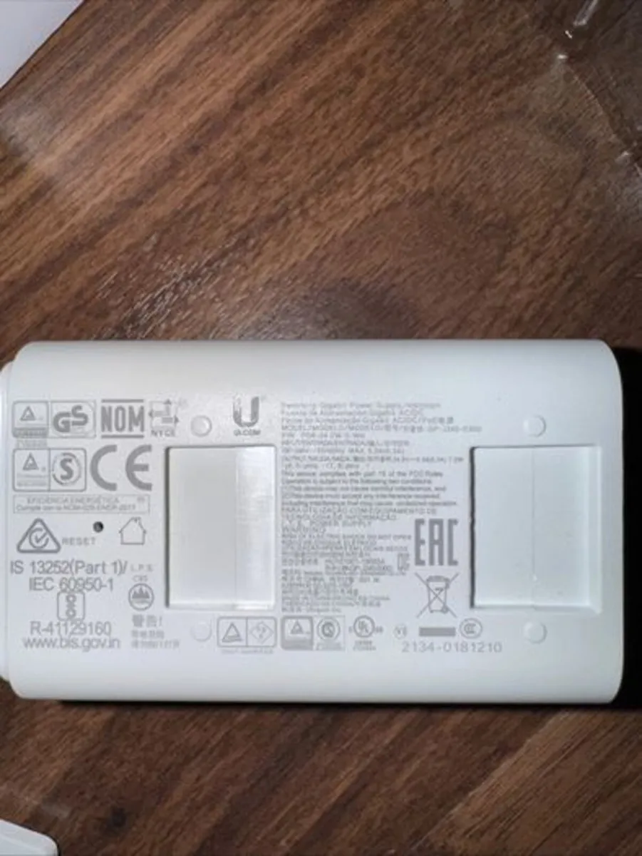 Ubiquiti PoE 24V 0.5A POE-24-12W-WH - 2 Available - Image 2