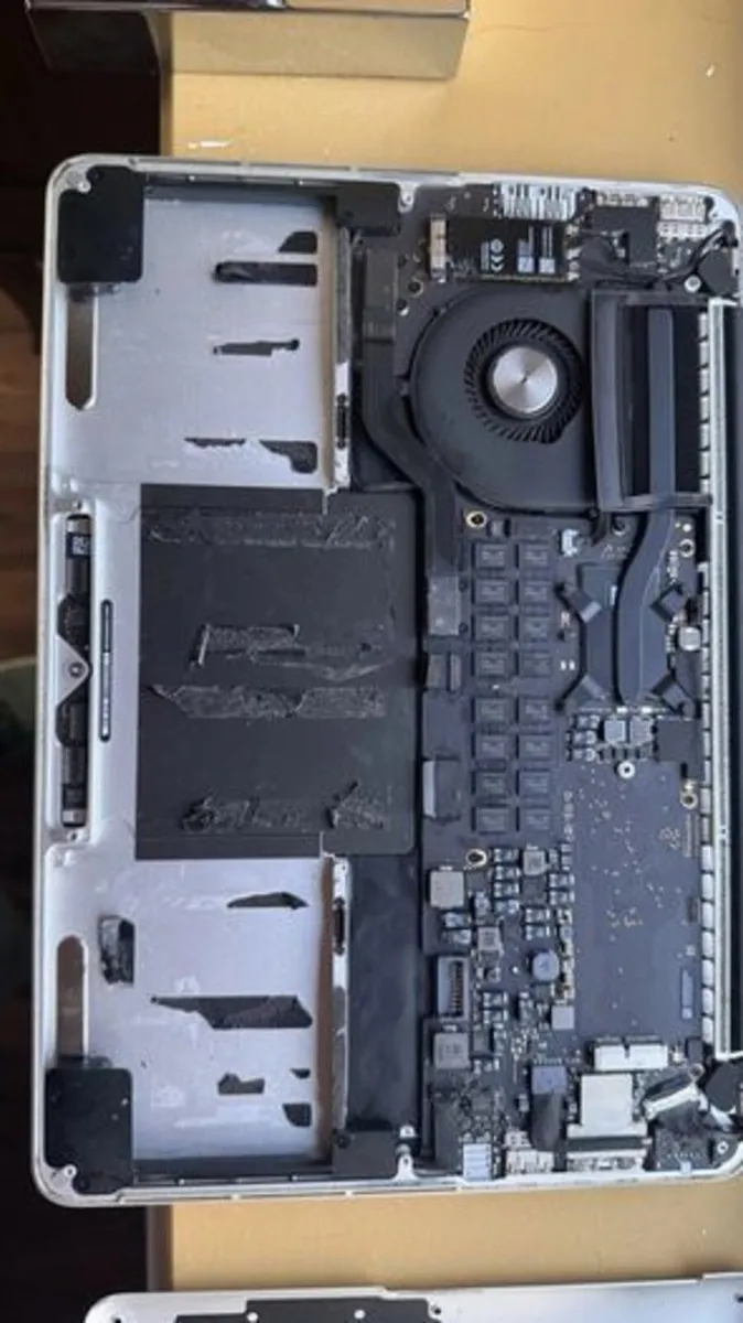 MacBook Pro Retina 13 2014 - Parts, EFI Locked - Image 2