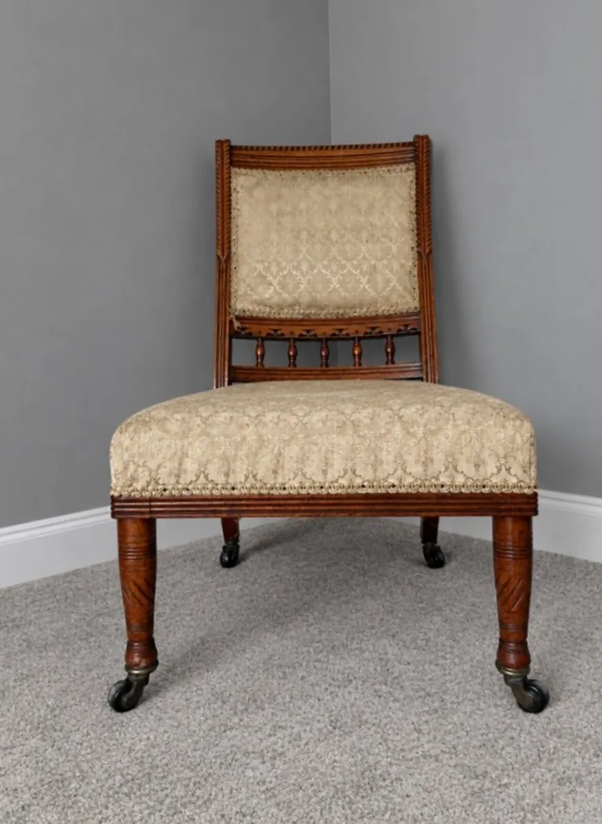 Victorian low size nursing chair - Image 1