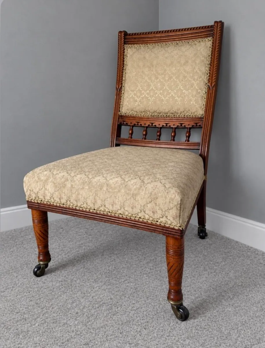 Victorian low size nursing chair - Image 2