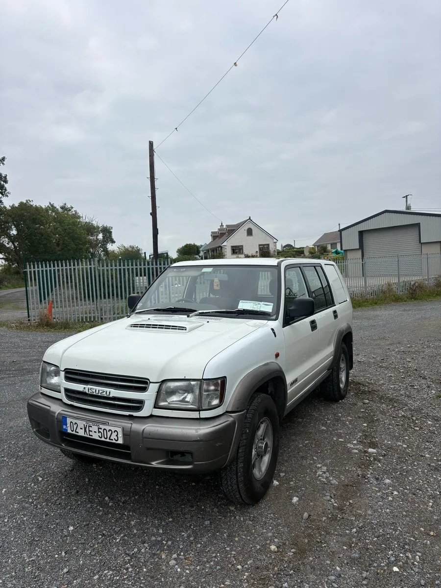 Isuzu trooper - Image 2