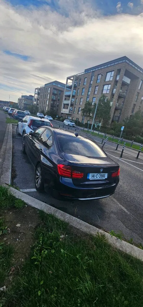 BMW 318D - Image 1